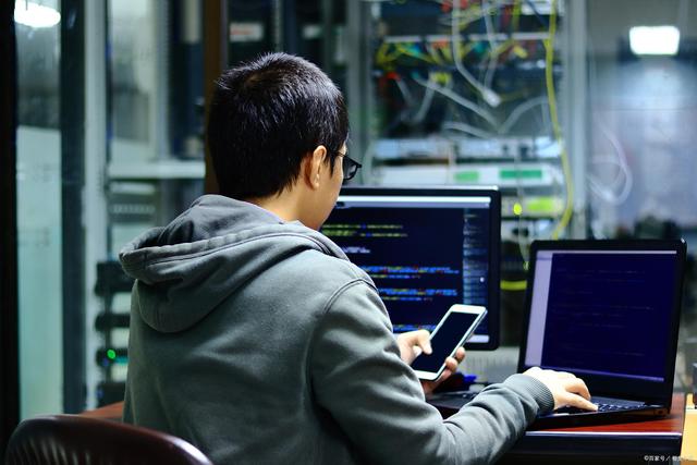 計算機編程前景與十大高薪專業(yè)探析 大廠裁員潮下的未來之路